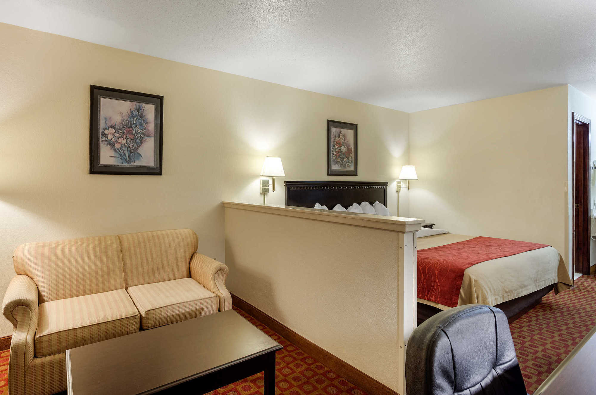 Quality Inn McComb Room photo